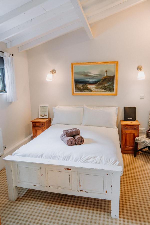 Creeksea Place Barns Burnham-on-Crouch 외부 사진