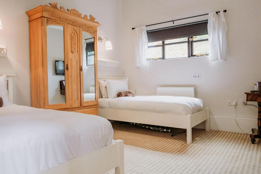 Creeksea Place Barns Burnham-on-Crouch 외부 사진